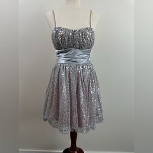 EUC Deb Women’s Sequin Dance Dress